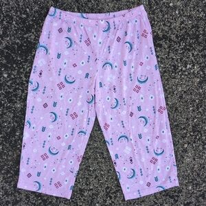 🔥5/$25 Moon & Stars Secret Treasures Pink & Blue Capri Pajama Pants med